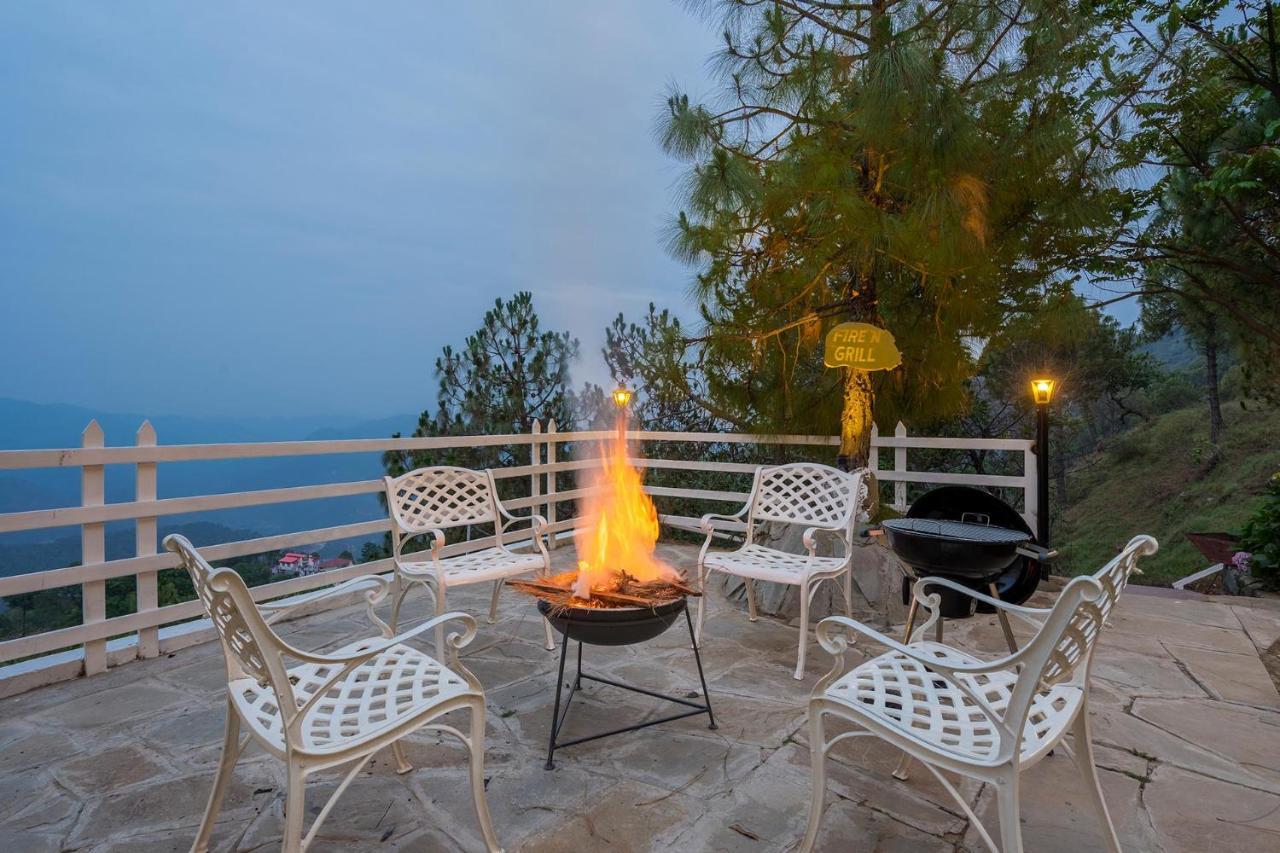 Stayvista At Bellevue With Outdoor Jacuzzi Kasauli Εξωτερικό φωτογραφία
