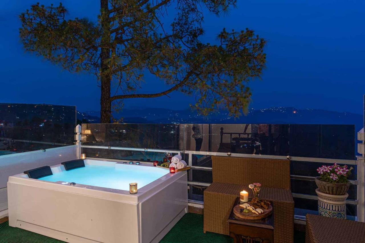 Stayvista At Bellevue With Outdoor Jacuzzi Kasauli Εξωτερικό φωτογραφία