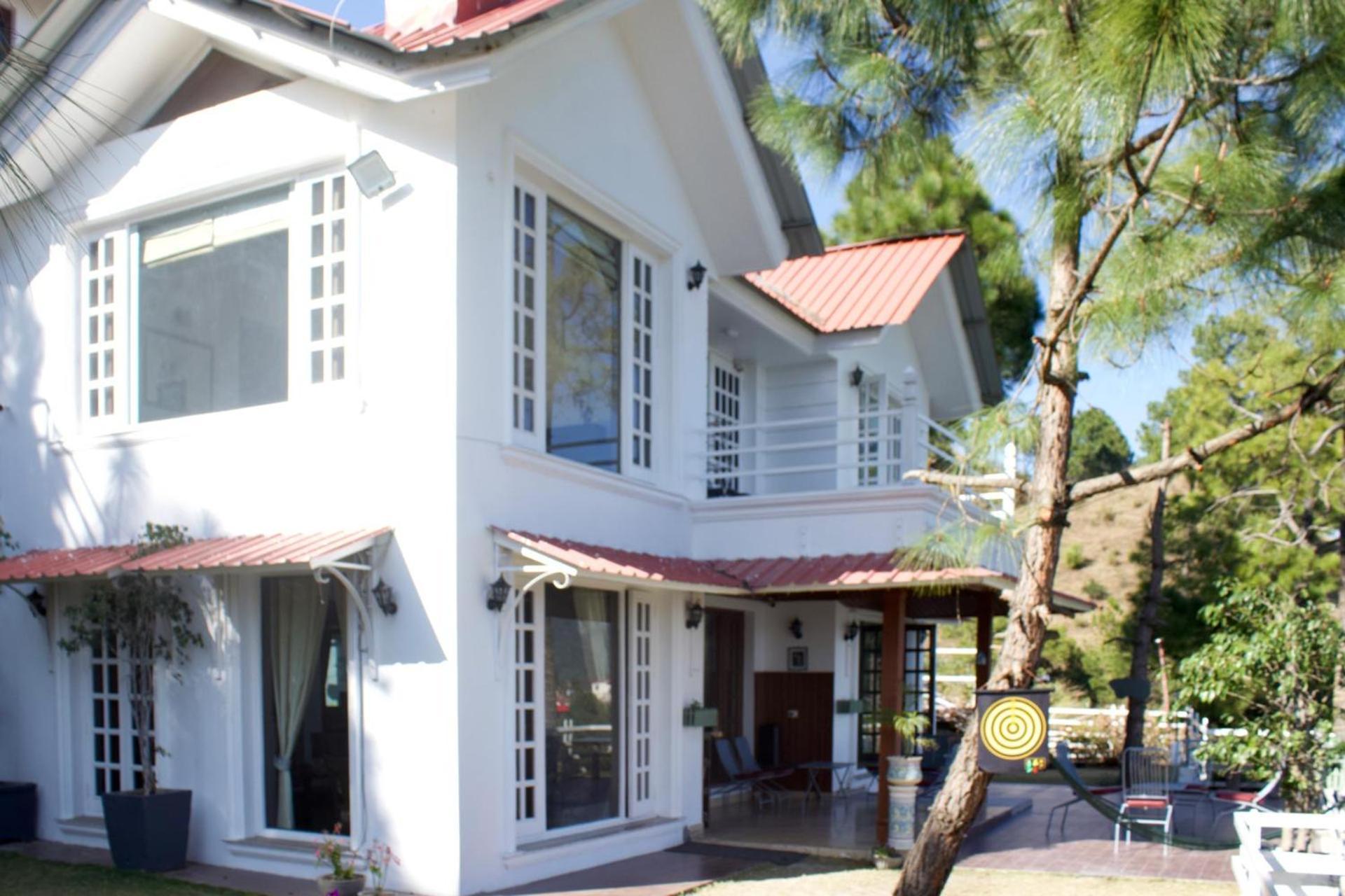 Stayvista At Bellevue With Outdoor Jacuzzi Kasauli Εξωτερικό φωτογραφία