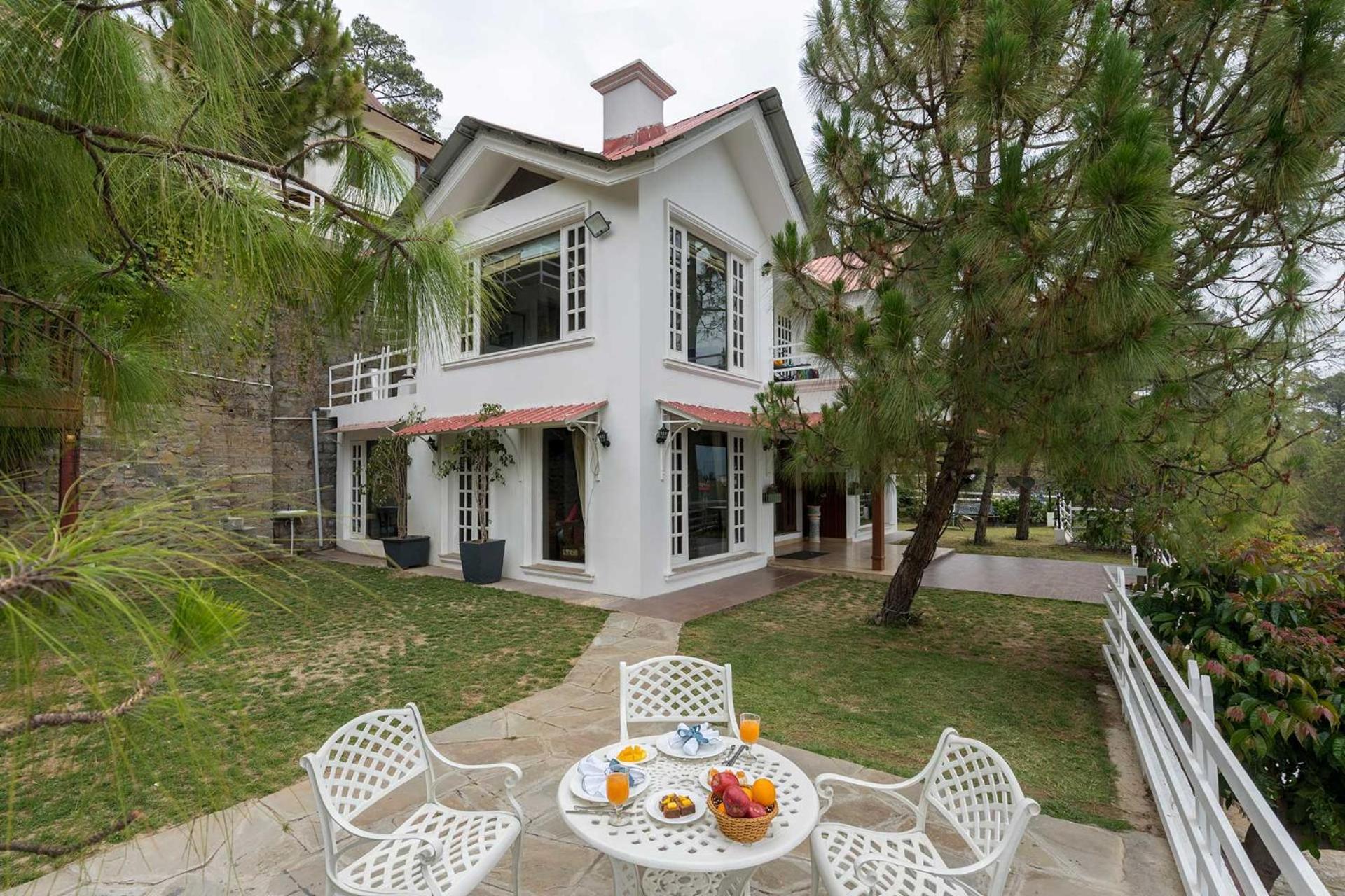 Stayvista At Bellevue With Outdoor Jacuzzi Kasauli Εξωτερικό φωτογραφία